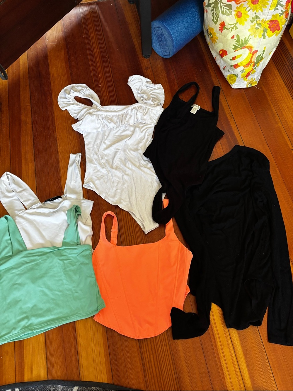 Women’s group of going out tops S/M